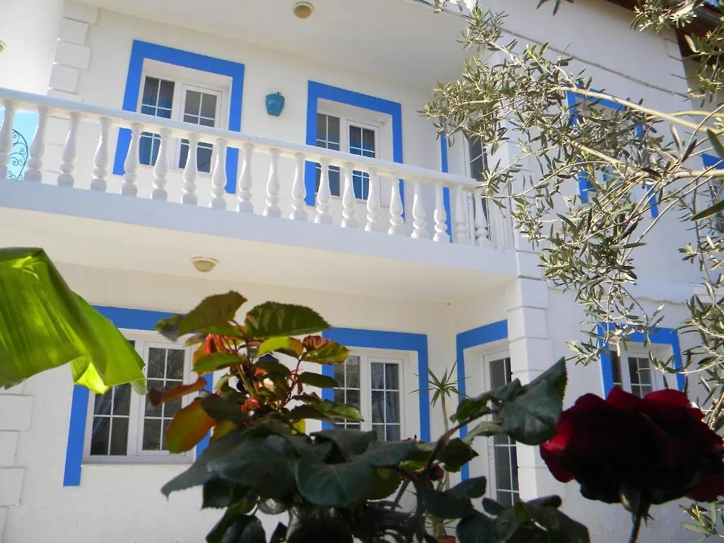 Temucin Hotel Alacati 2*,